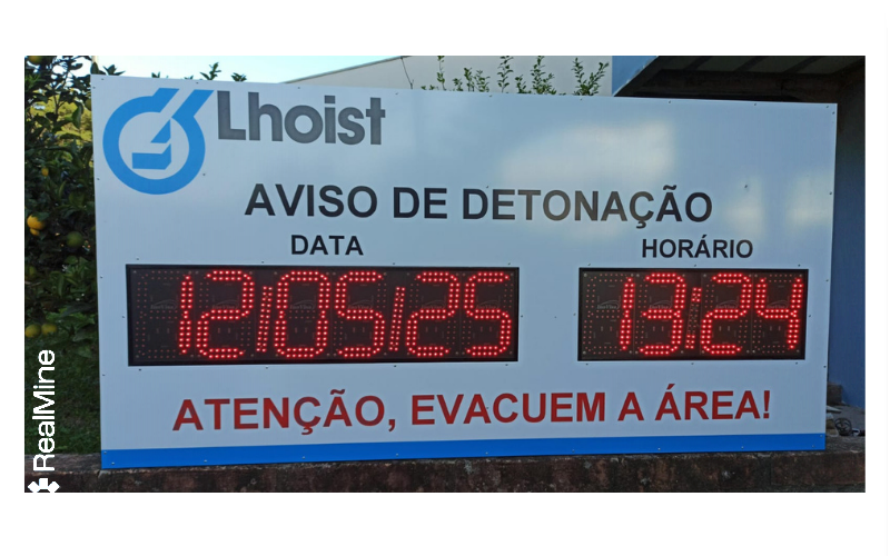 Painel de aviso com sirene